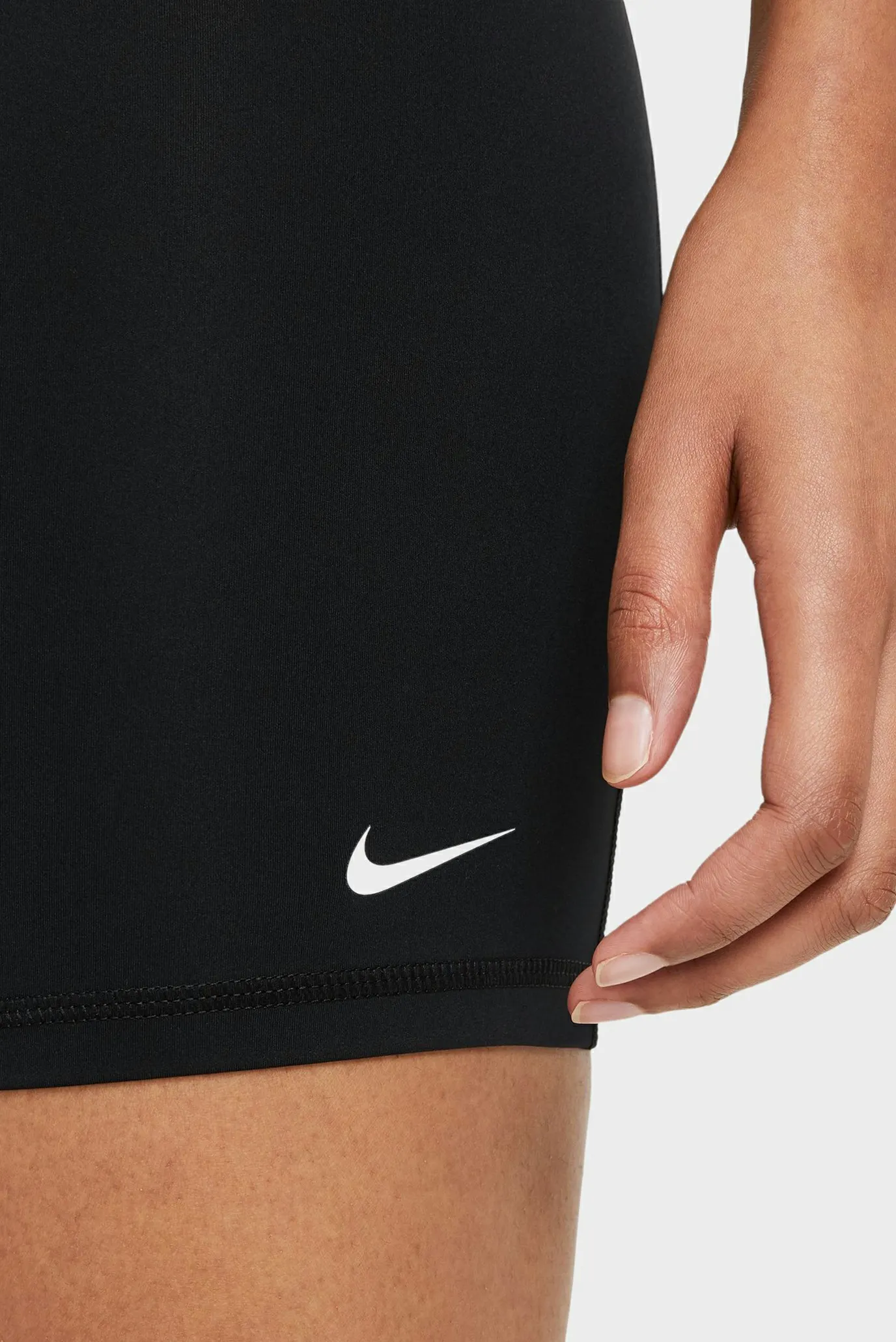 Жіночі чорні велосипедки W NP 365 SHORT 8IN 6