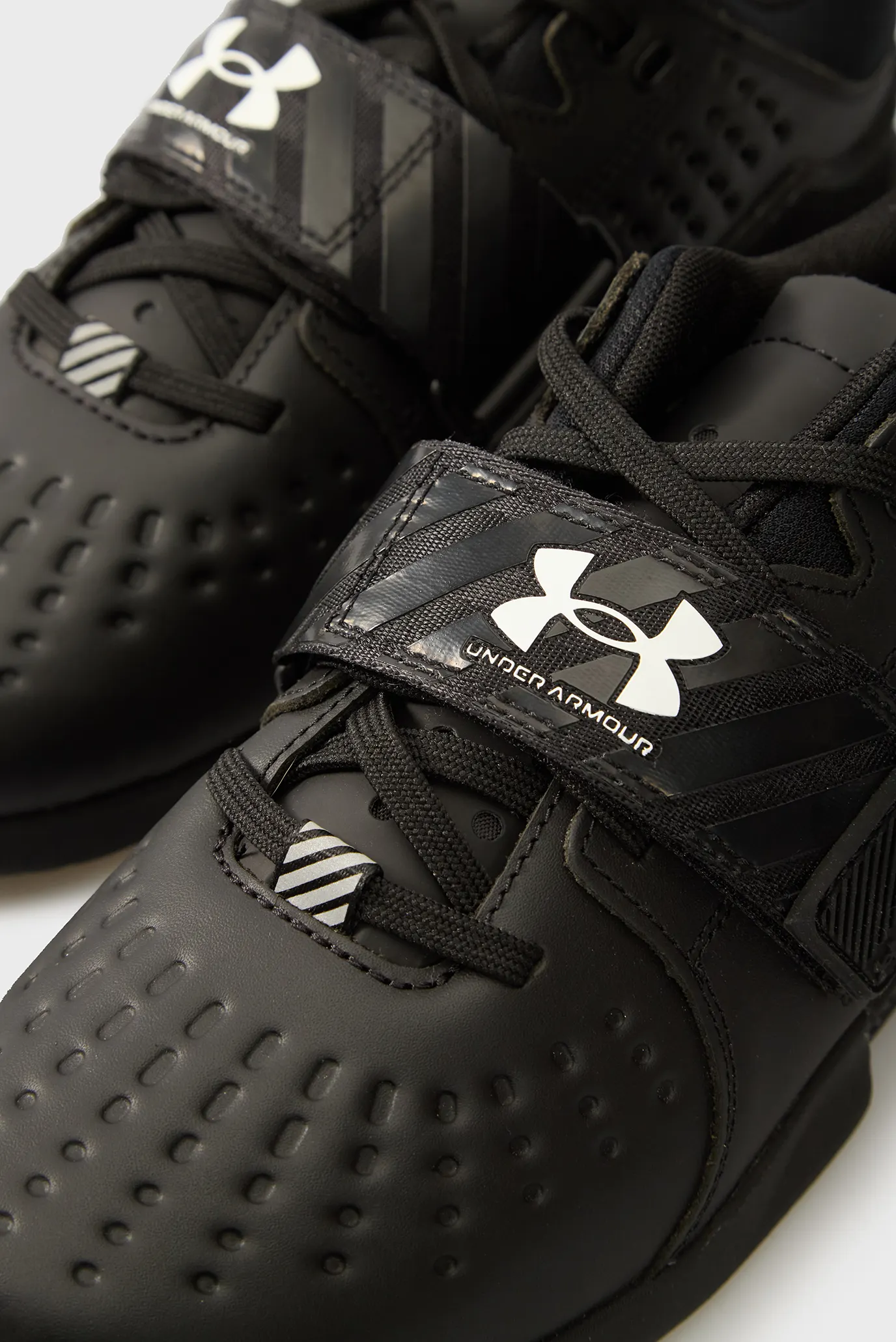 Чорні шкіряні кросівки UA Reign Lifter 2