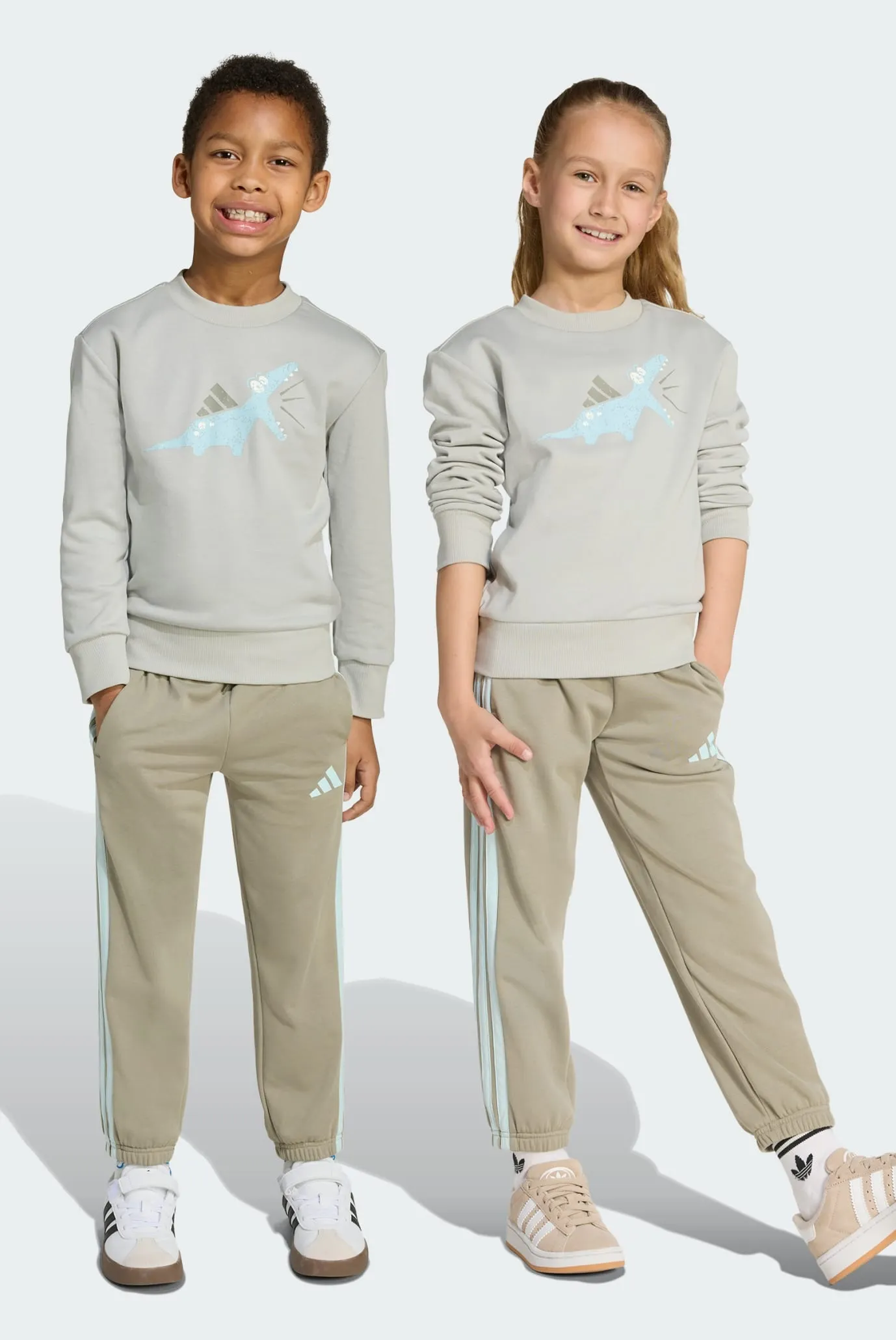 Детский спортивный костюм (свитшот, брюки) Seasonal Essentials Adiraptor Fleece Little Kids 1