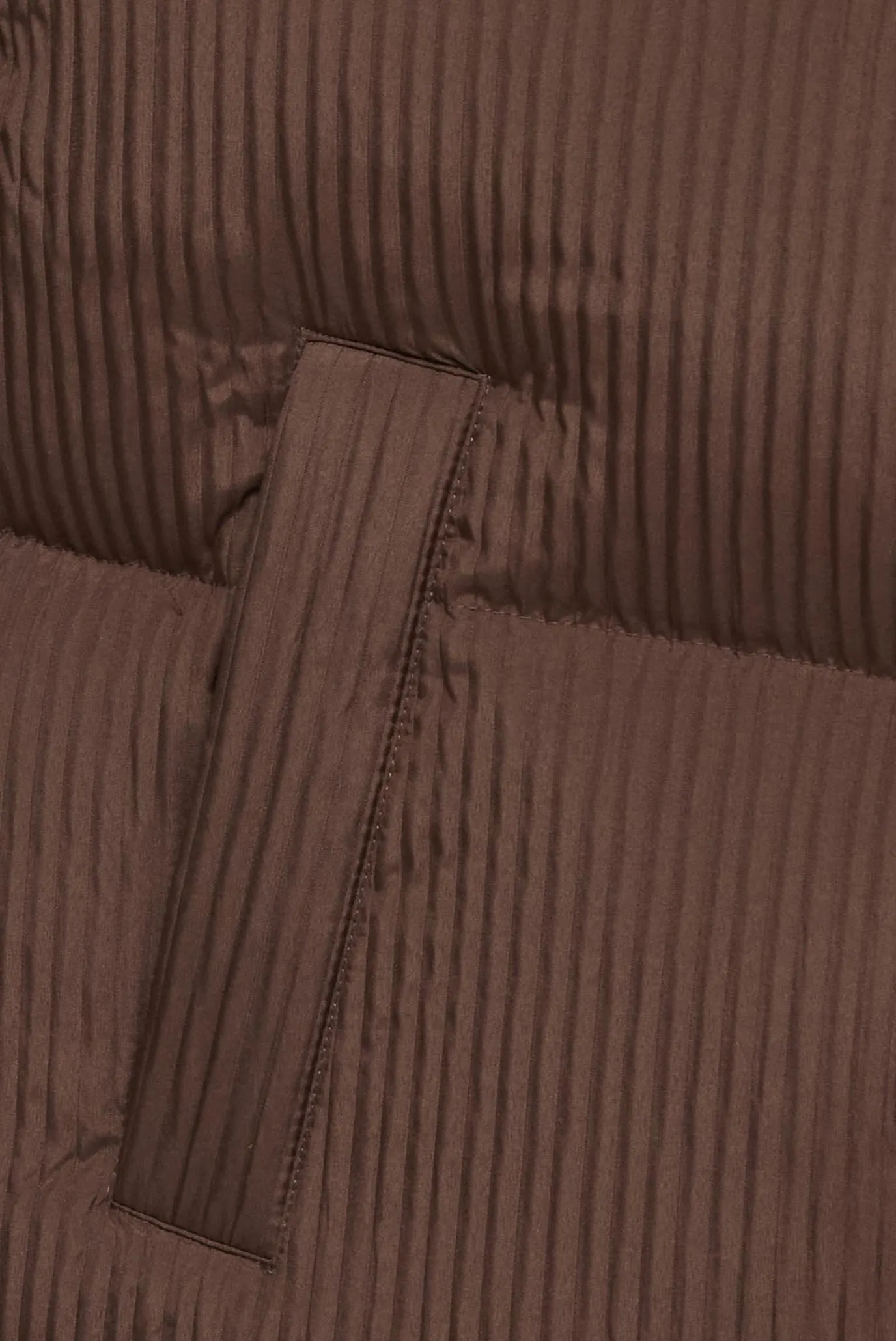 Женский коричневый пуховик 6