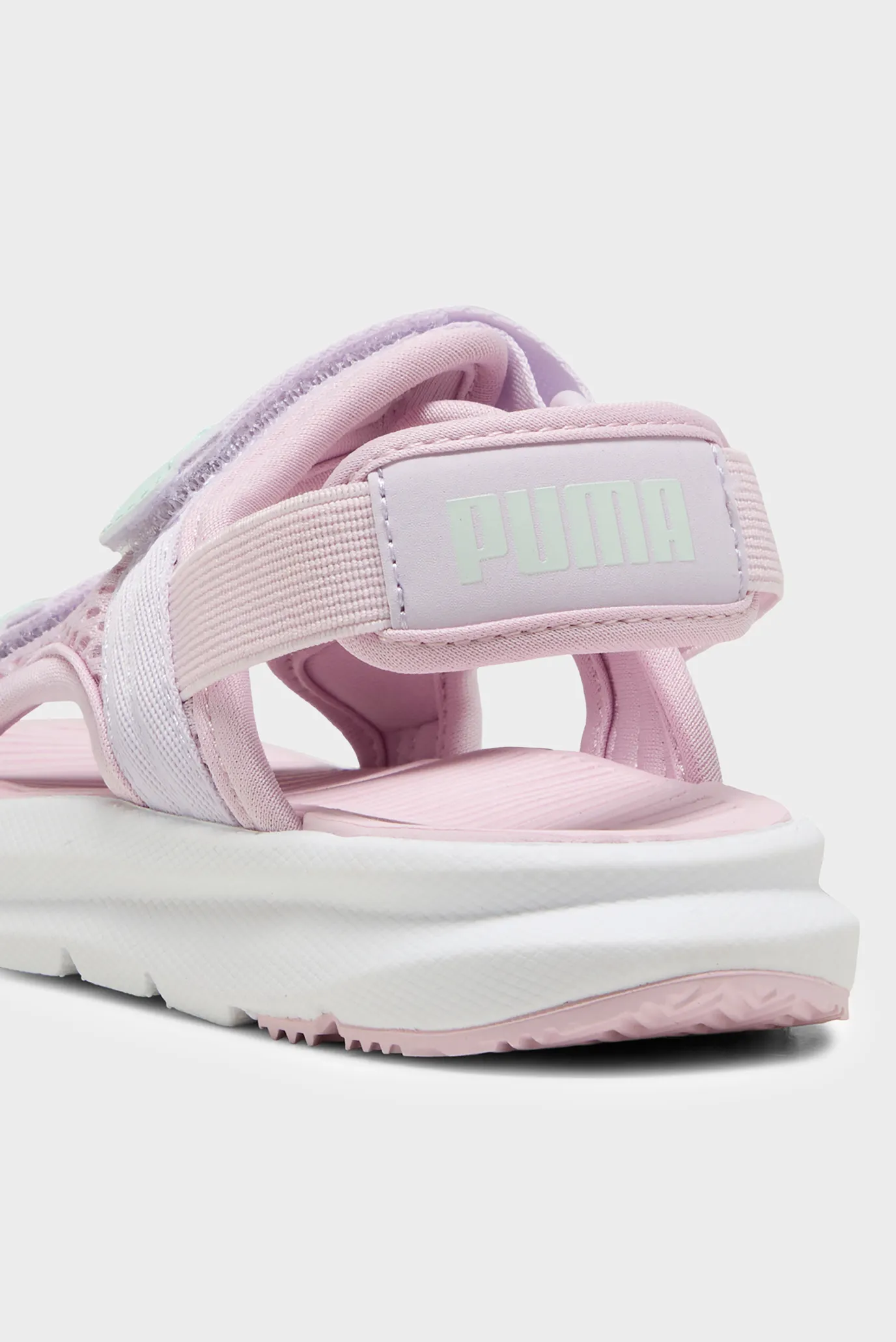 Детские пудровые сандалии PUMA Evolve Sandals Kids 6