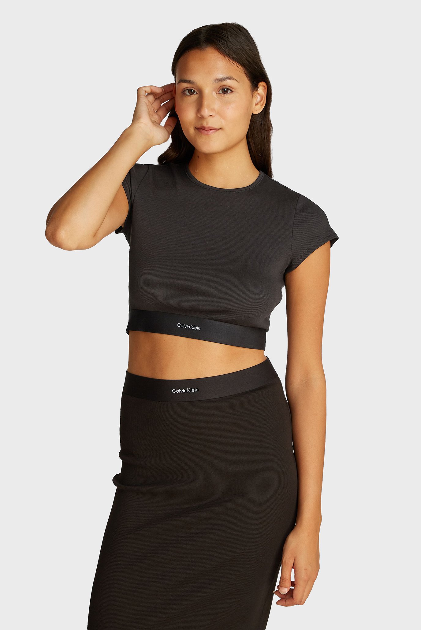 Женский черный топ RIB CROP TEE Черный M Calvin Klein LV00QS7349 Женский черный топ RIB CROP TEE Черный M Calvin Klein LV00QS7349
