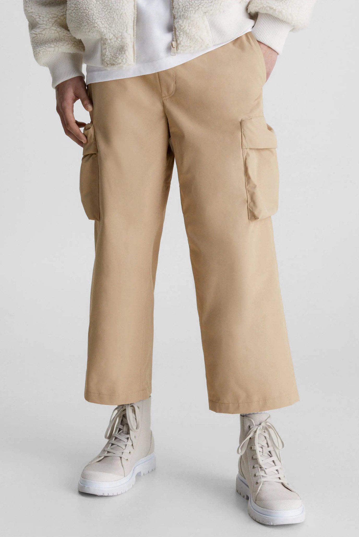 Чоловічі бежеві карго Technical cropped cargo trousers 1