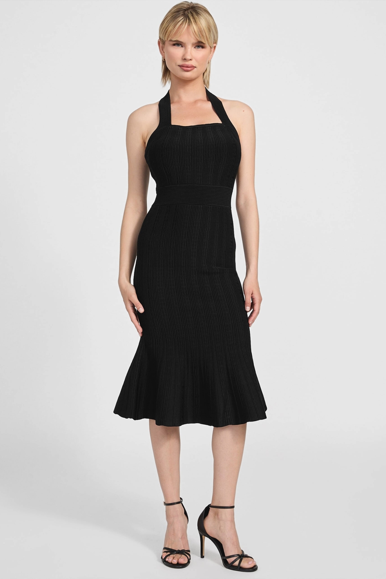 Женское черное платье Черный L Guess W5YK39.Z2XY0;JBLK Женское черное платье Черный L Guess W5YK39.Z2XY0;JBLK