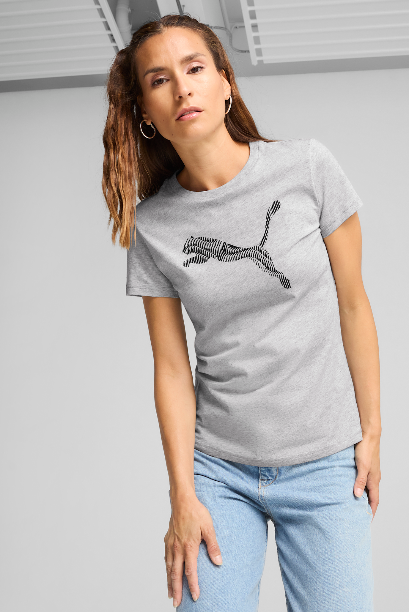 Женская светло-серая футболка Mass Merchants Tee Women 1