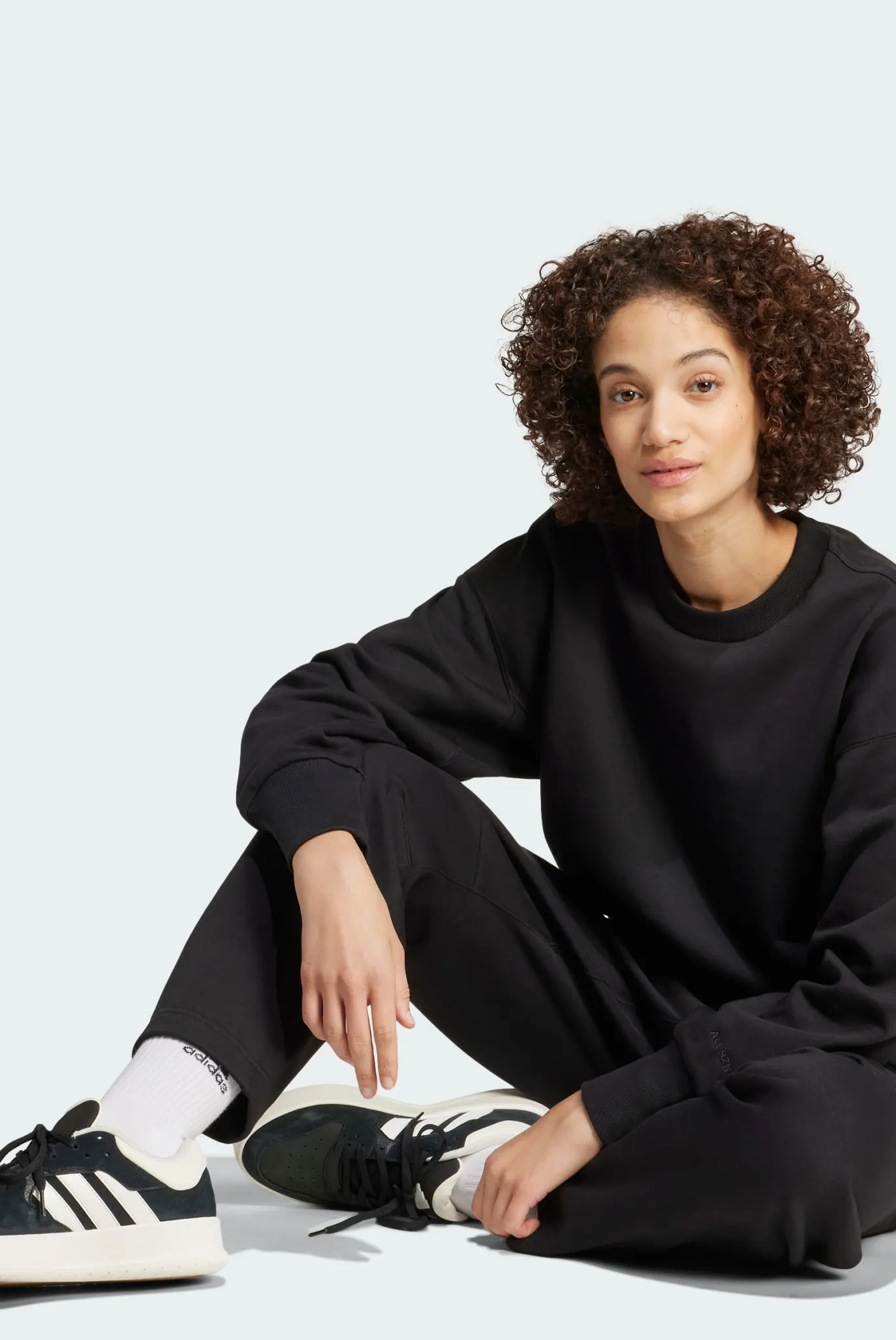 Женский черный свитшот ALL SZN Fleece Loose 4