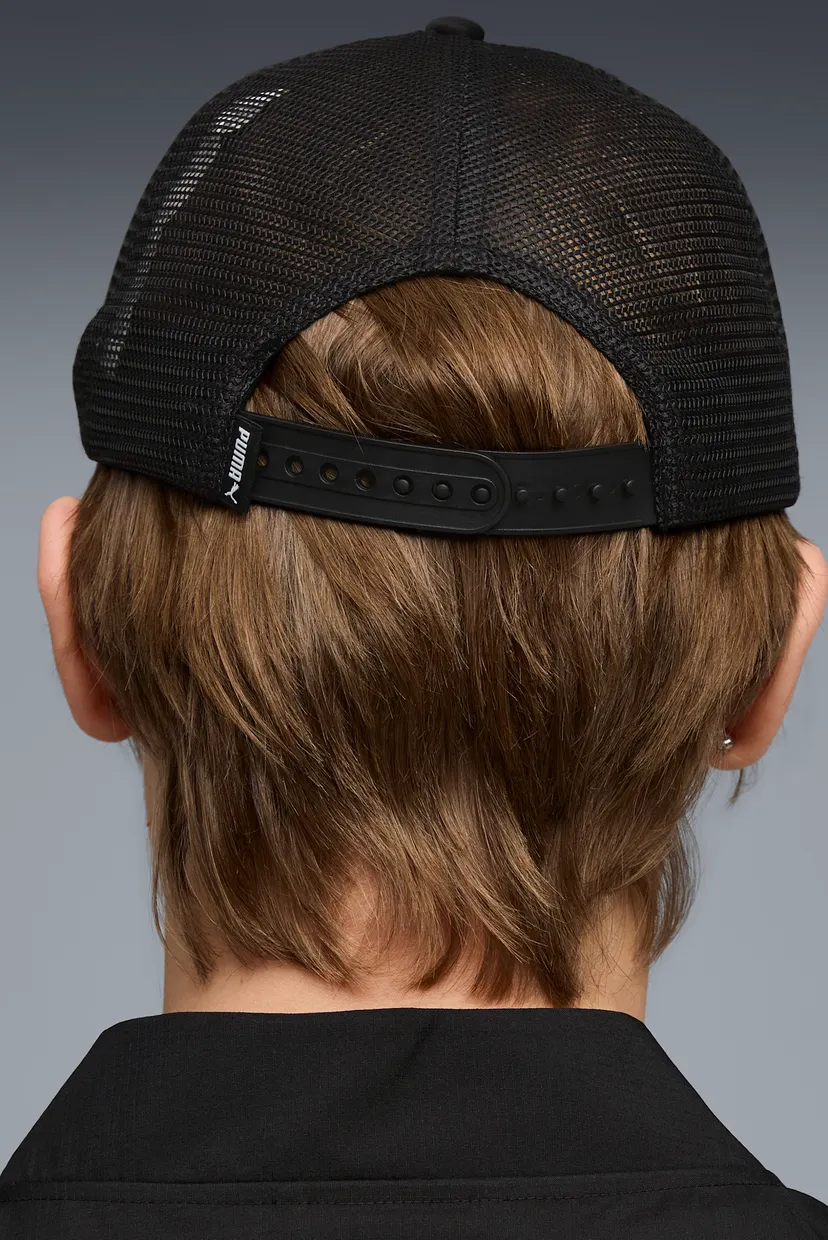 Черная кепка Essentials Trucker Cap 4