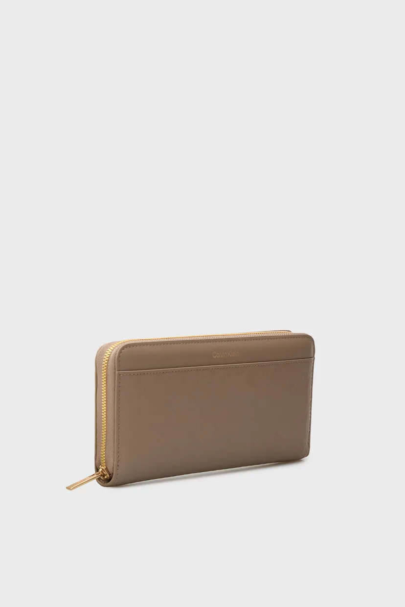 Жіночий бежевий шкіряний гаманець EMBOSSED 3