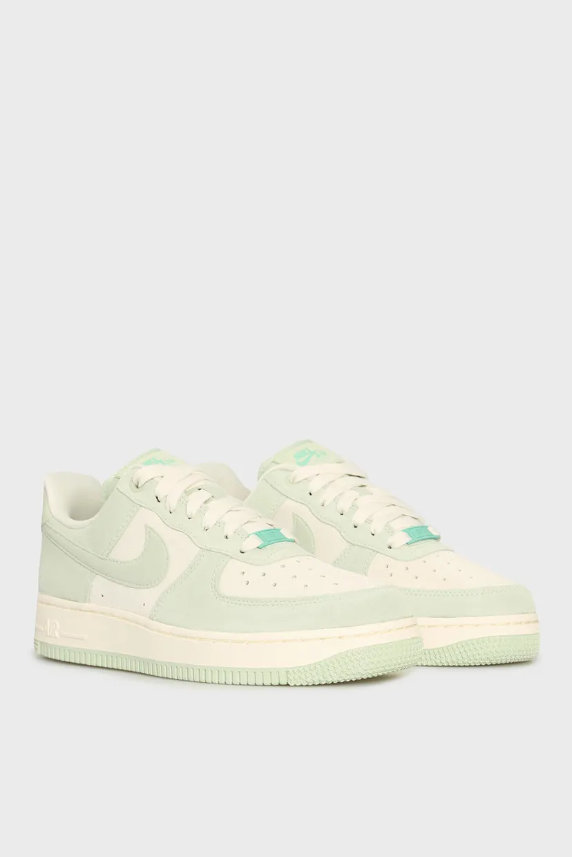 Жіночі м'ятні замшеві снікерси WMNS AIR FORCE 1 07 SE 3