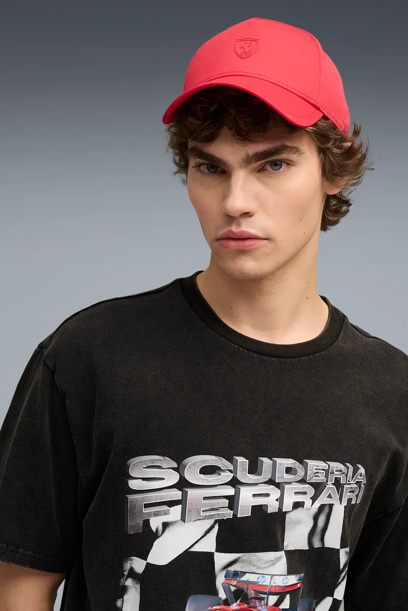 Красная кепка Scuderia Ferrari Baseball Cap 3
