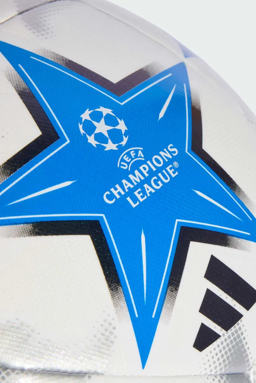 Серебристый мяч UEFA Champions League 3