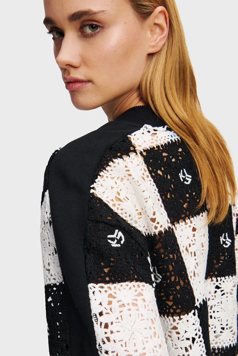 Жіночий картатий джемпер GEO CROCHET CROP 4