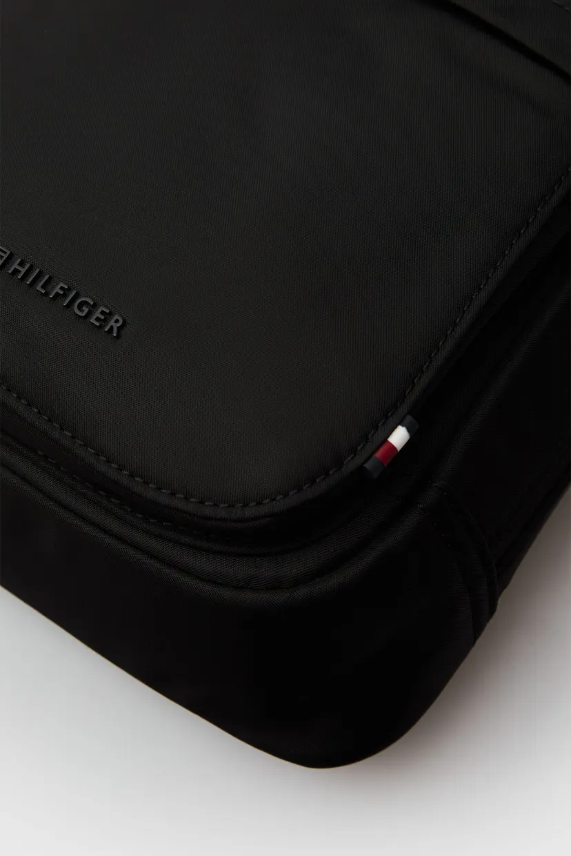 Чоловіча чорна сумка TH REPREVE SLING BAG 5