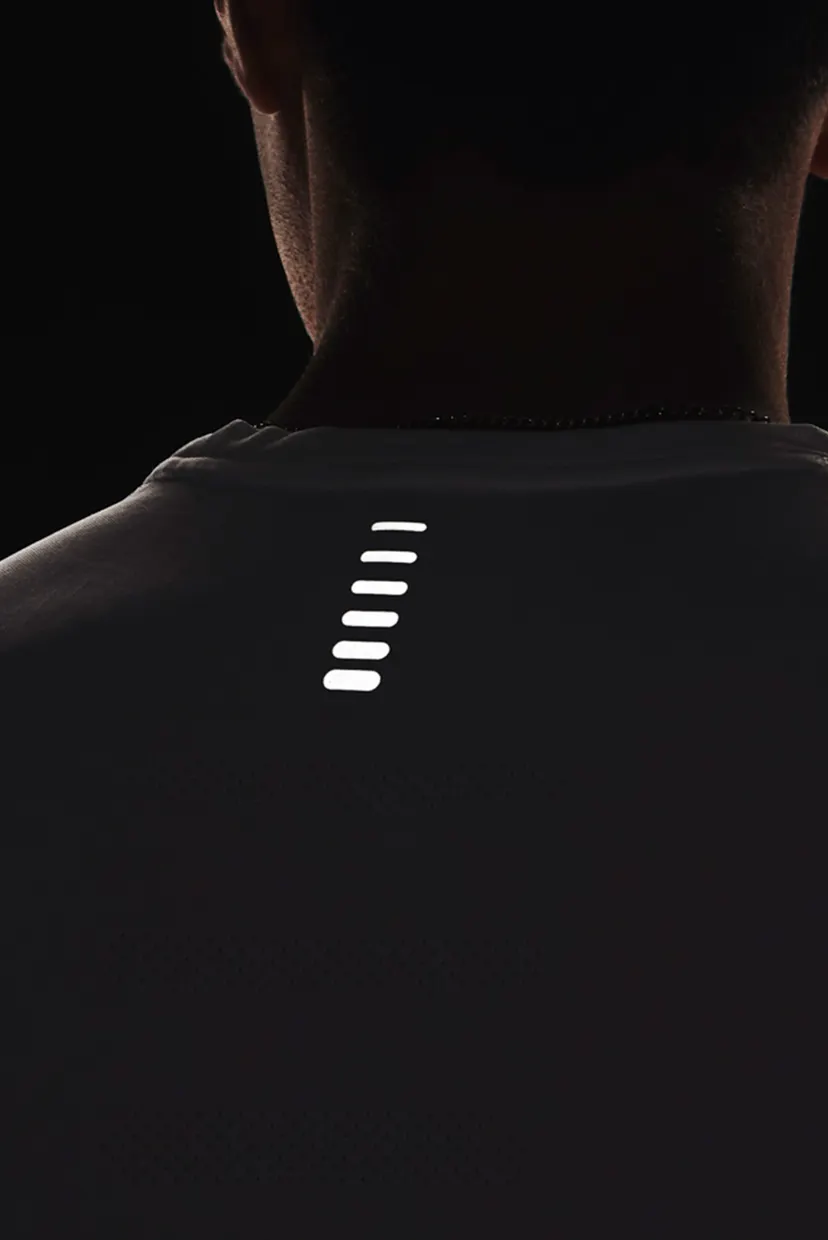 Мужская белая футболка UA SEAMLESS STRIDE SS 6
