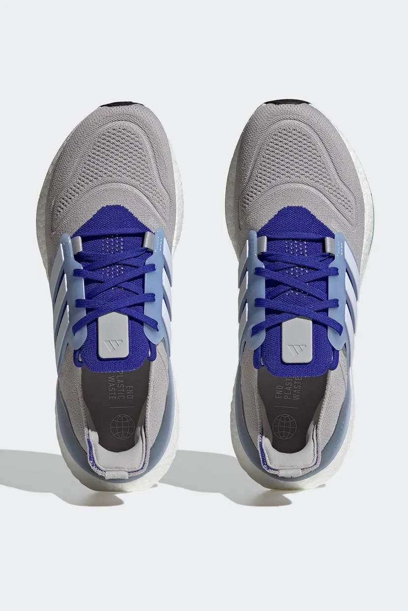 Чоловічі сірі кросівки Ultraboost 22 3