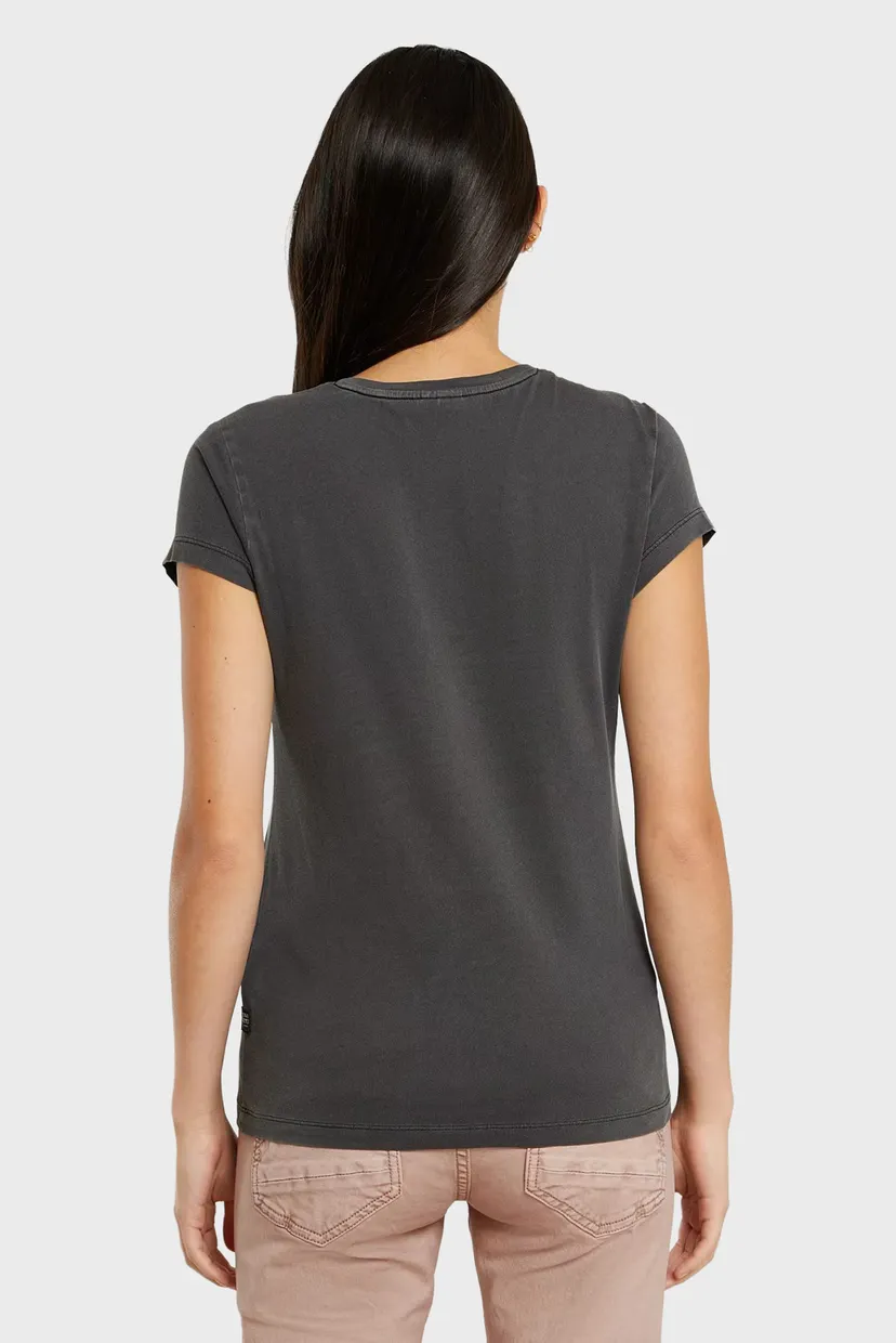Женская черная футболка Overdyed eyben slim 3