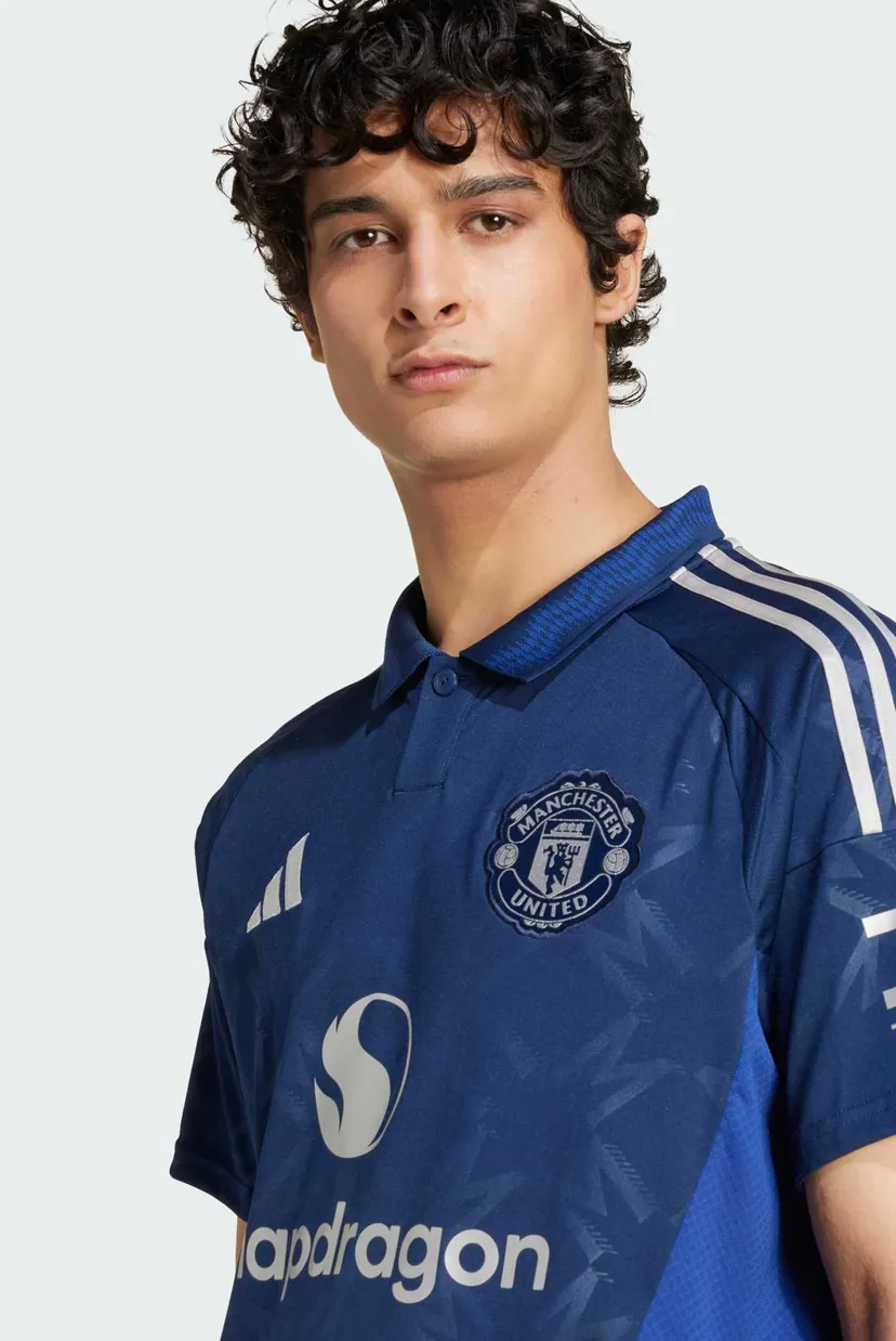 Выездная джерси Manchester United 24/25 Away 6