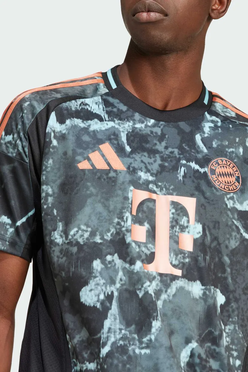 Чоловіча футболка FC Bayern 24/25 Away 4