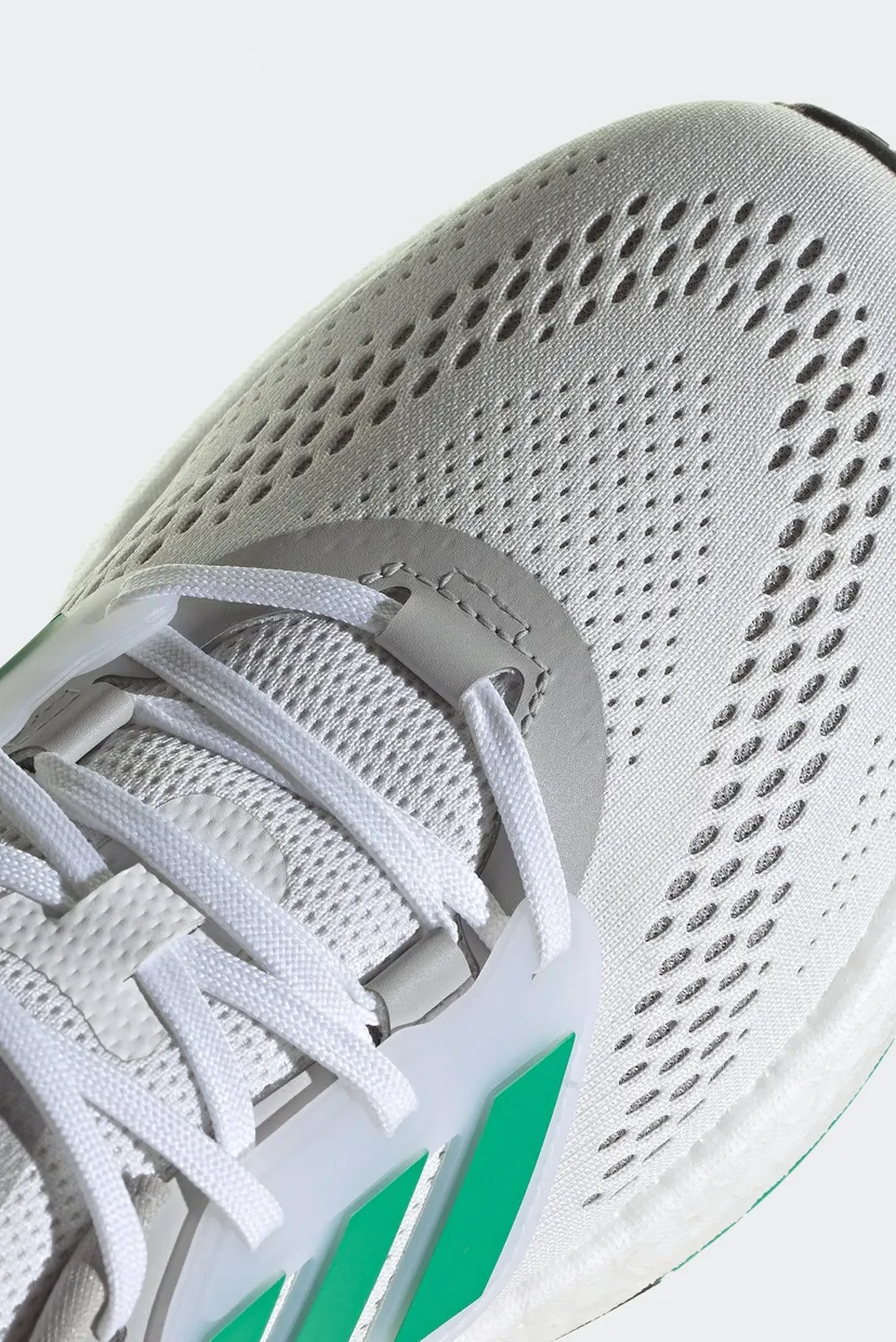 Чоловічі світло-сірі кросівки Pureboost 22 8