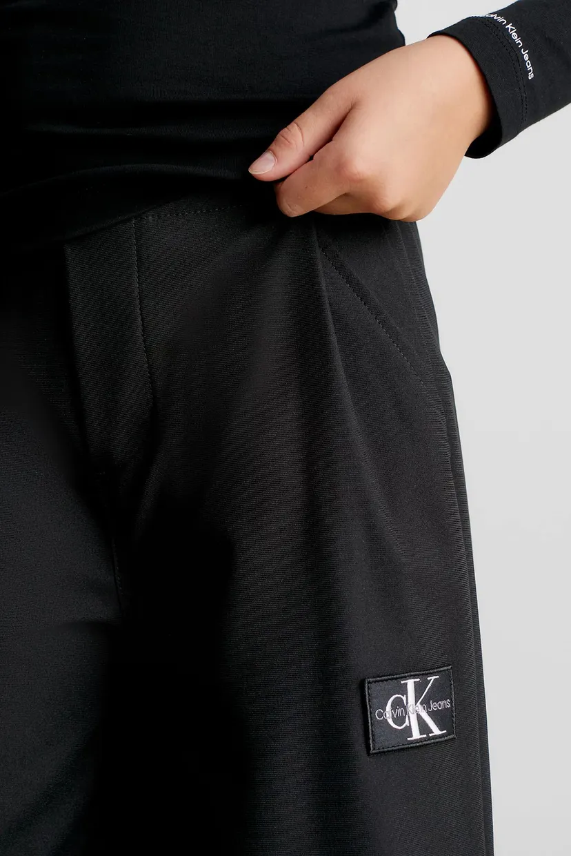 Детские черные брюки MODERN CKJ 4