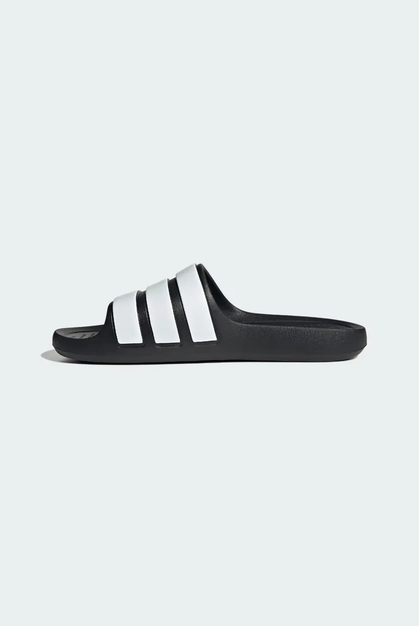 Черные слайдеры Adilette Flow 6