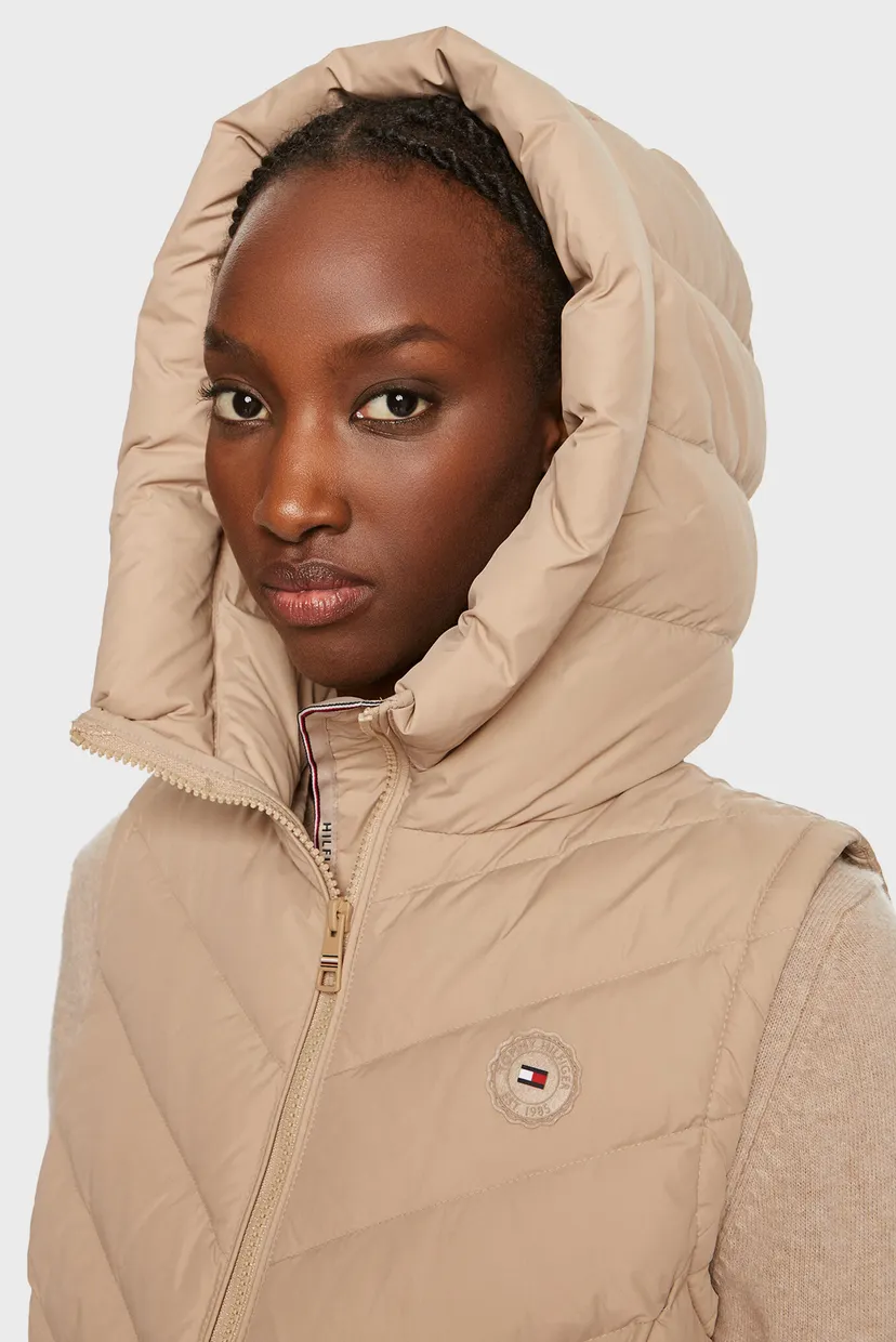 Жіночий бежевий пуховий жилет CHEVRON MW DOWN VEST 5