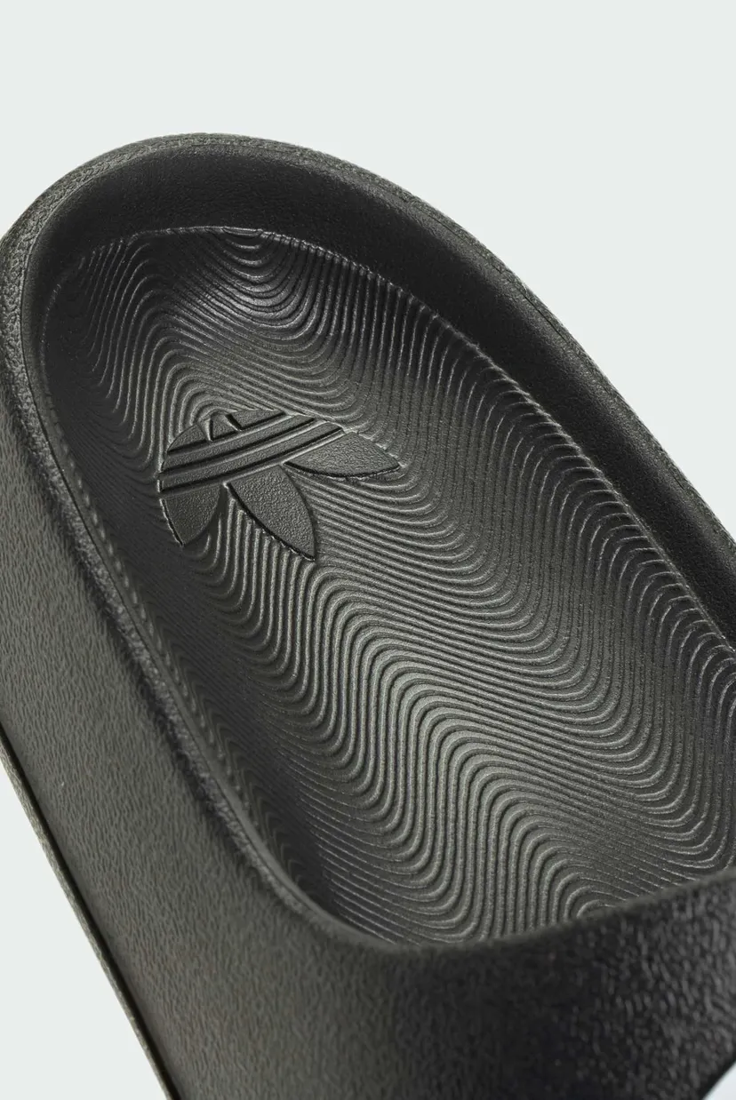 Мужские черные слайдеры ADILETTE 00s 9