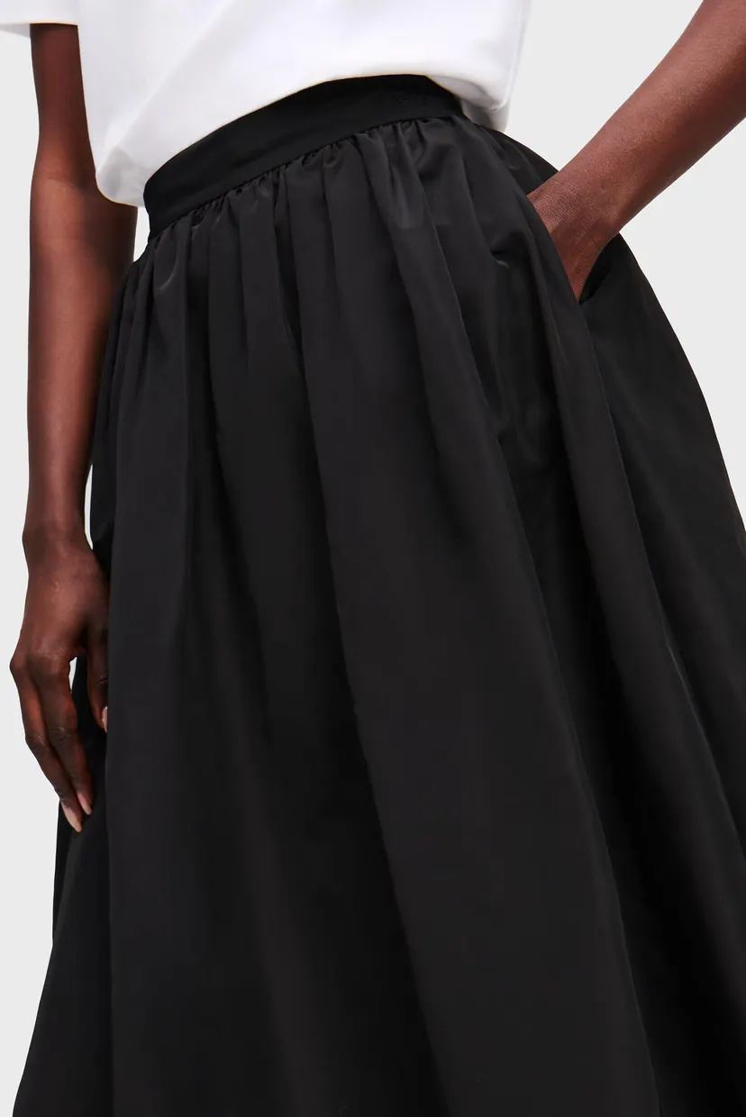 Женская черная юбка VOLUMINOUS SKIRT 4
