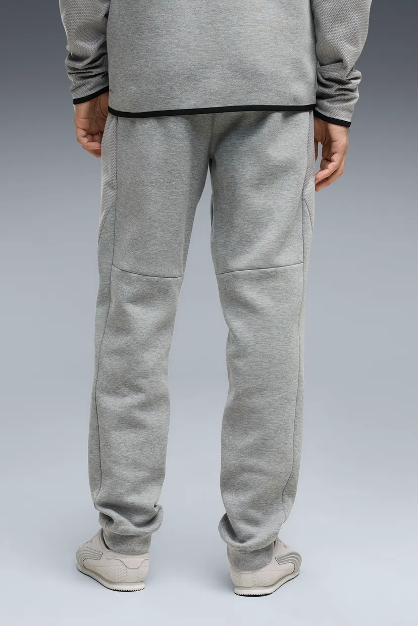 Чоловічі сірі спортивні штани PUMATECH Elevated Pants Men 3