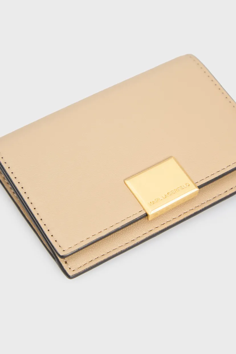 Жіночий бежевий шкіряний гаманець FOREVER FLAP CARDHOLDER 5