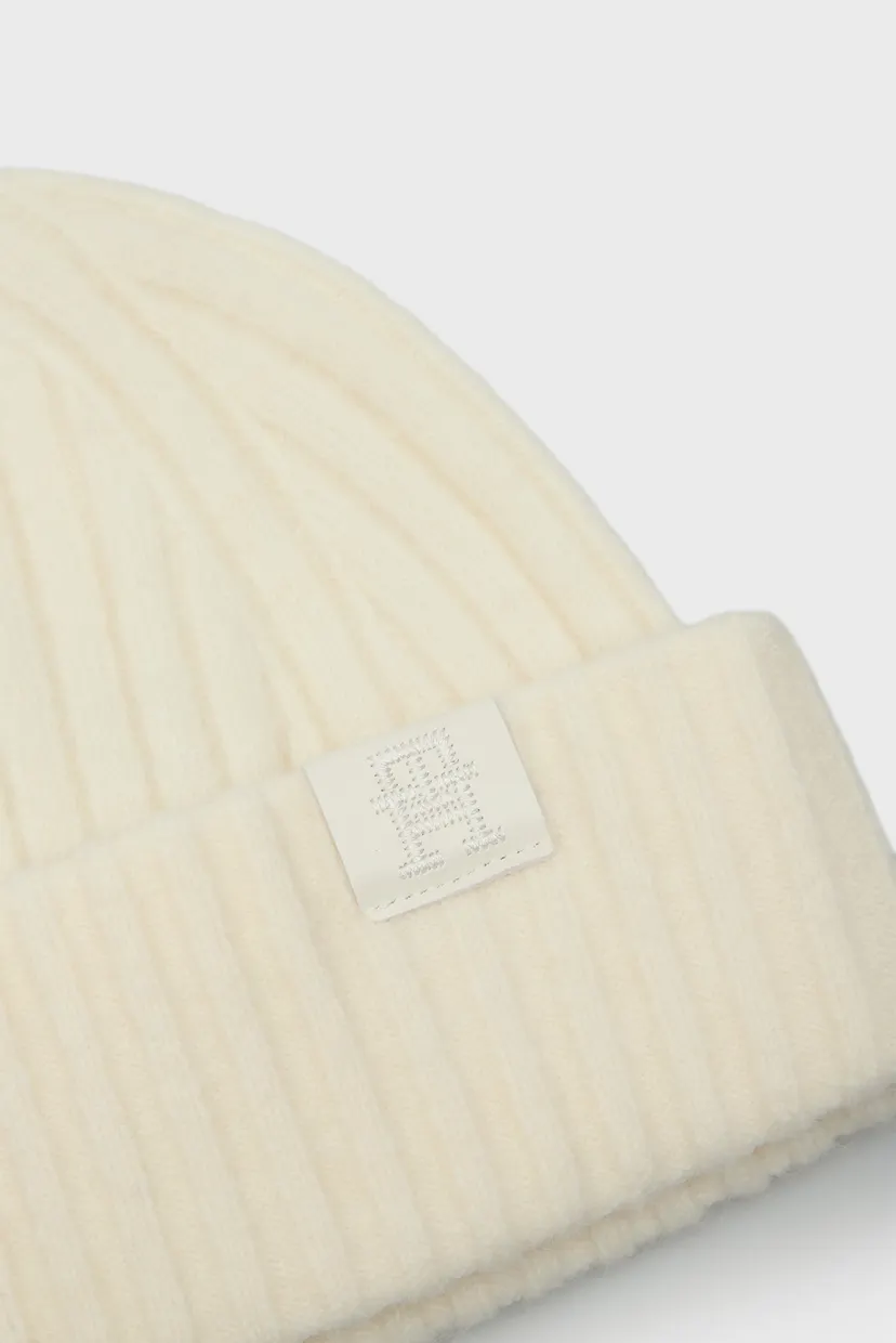 Жіноча біла шапка TH FLUFFY BEANIE 4