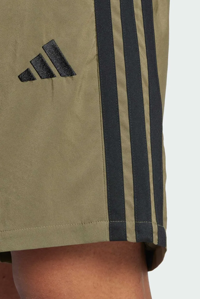 Мужские оливковые шорты Essential 3-Stripes Chelsea 5