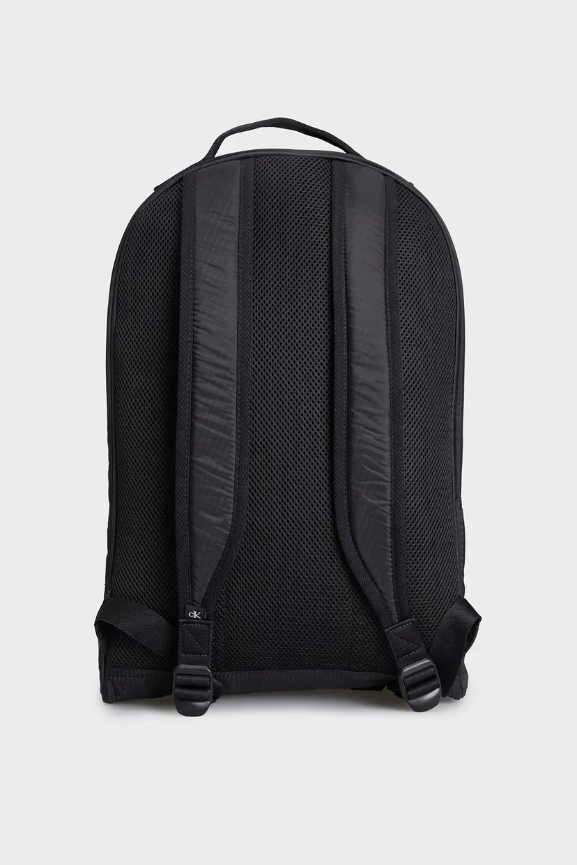 Чоловічий чорний рюкзак SPORT ESSENTIALS CENTER BP44 L 4