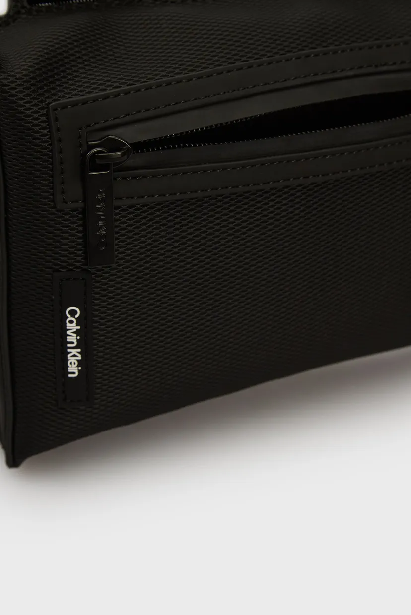 Чоловіча чорна сумка CK ESSENTIAL SLING RUB 6