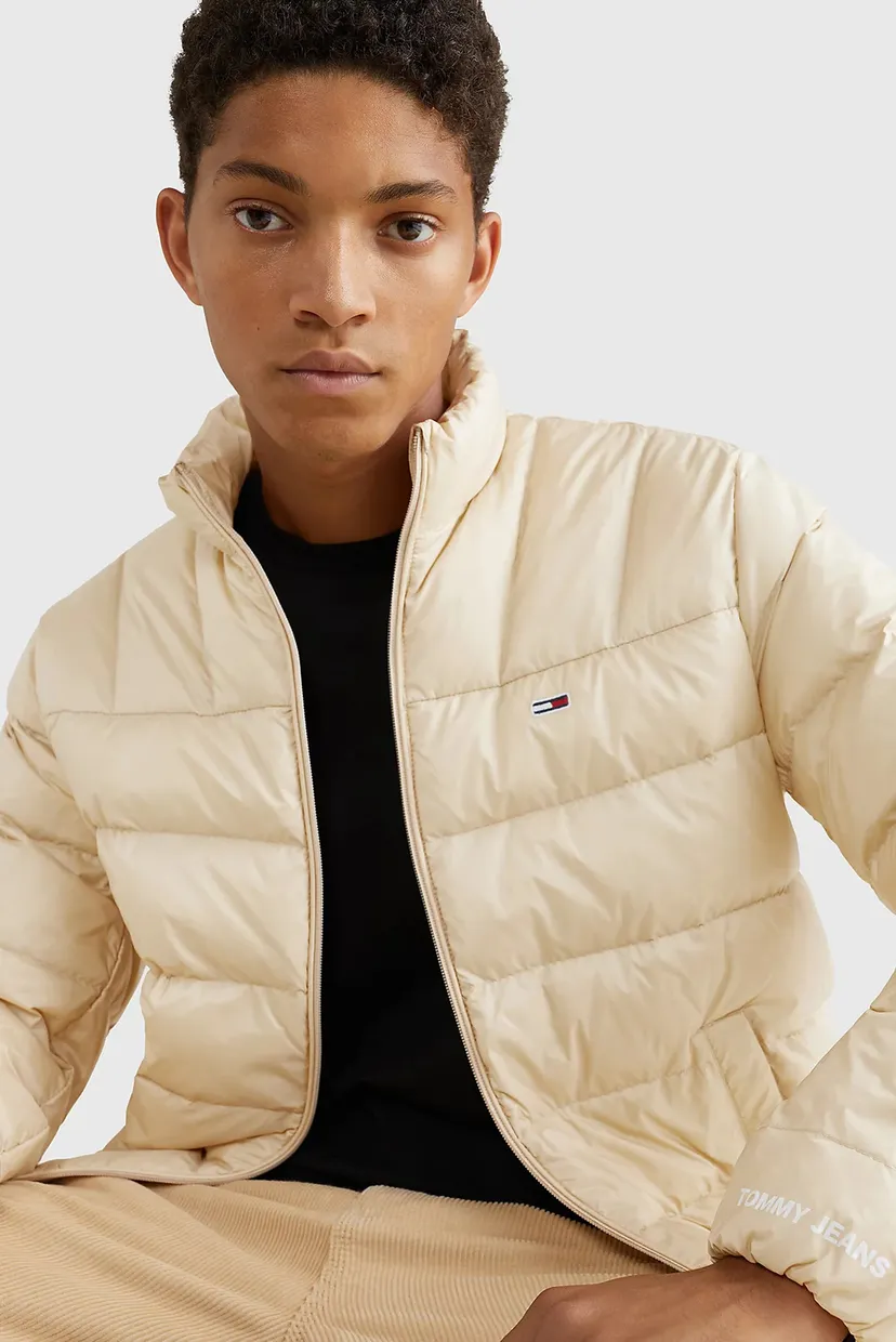 Чоловічий бежевий пуховик TJM ESSENTIAL LIGHT Tommy Jeans DM0DM14086 ...