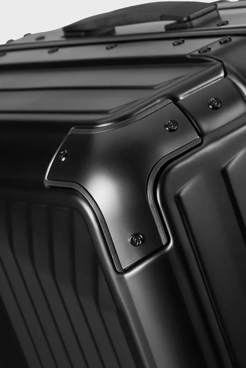 Чорна валіза 76 см LITE-BOX ALU BLACK 4