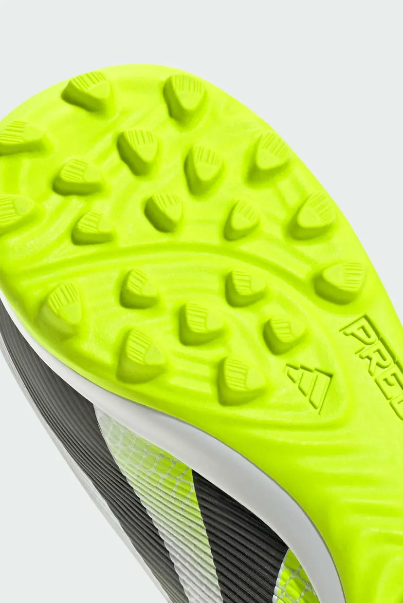 Білі бутси Predator League Turf 9
