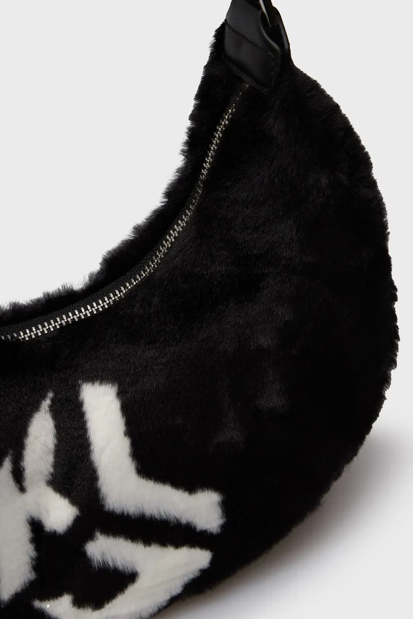 Жіноча чорна сумка fur logo sm halfmoon shb 5