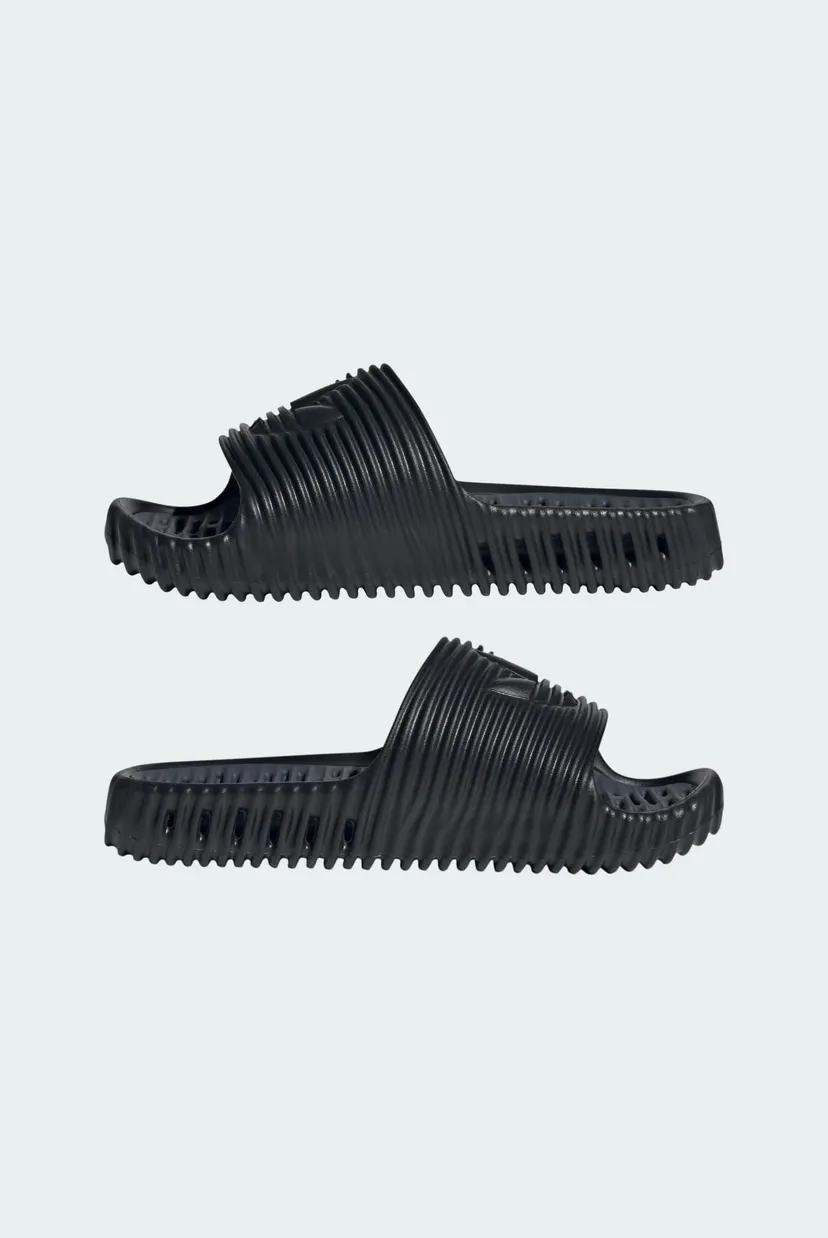 Черные слайдеры Adilette 25 7
