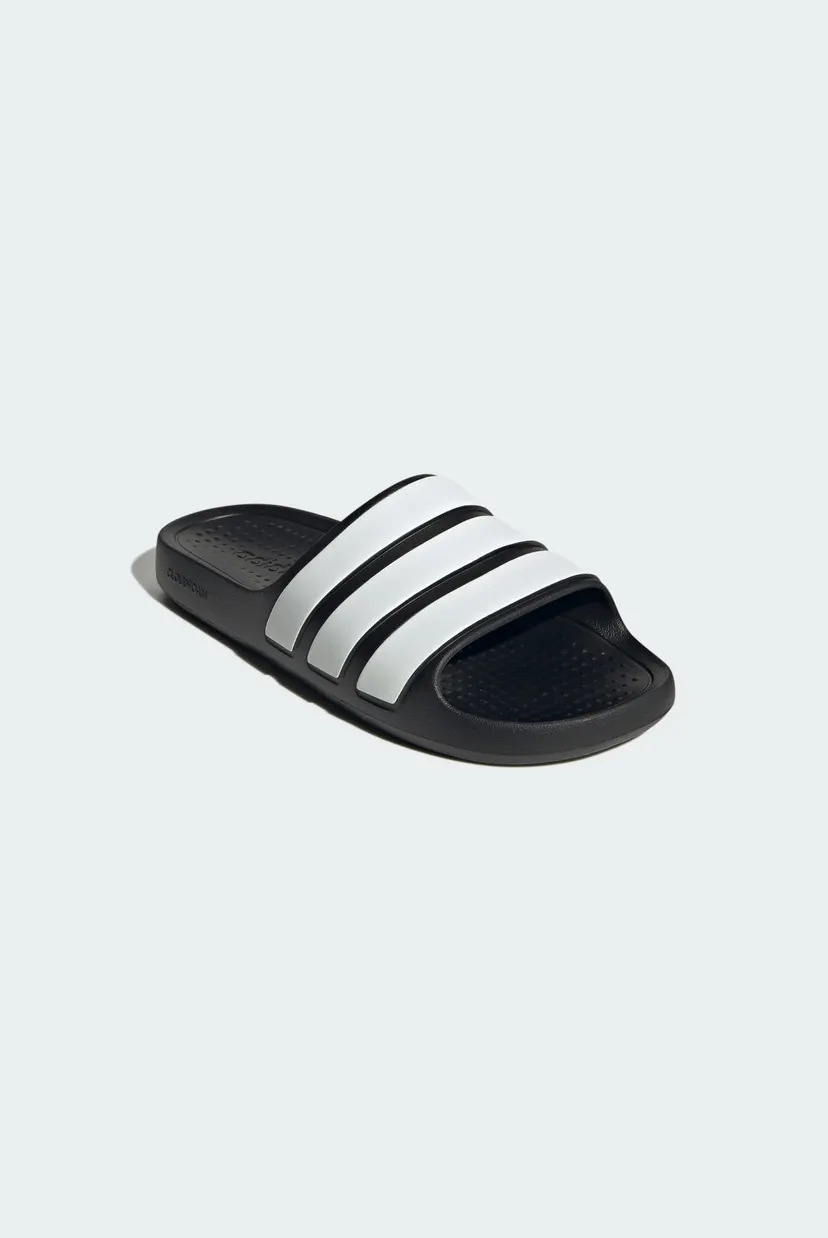 Черные слайдеры Adilette Flow 4