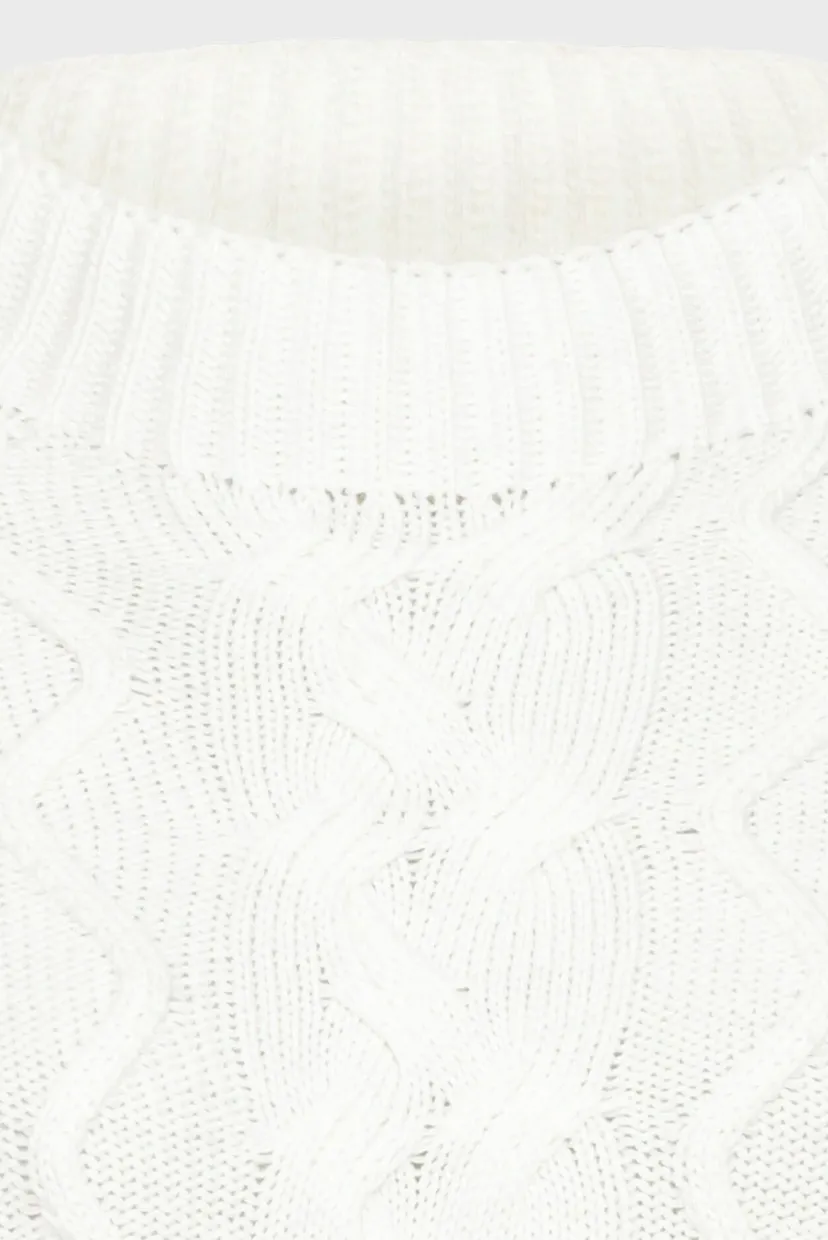 Жіночий білий светр KNITWEAR 3