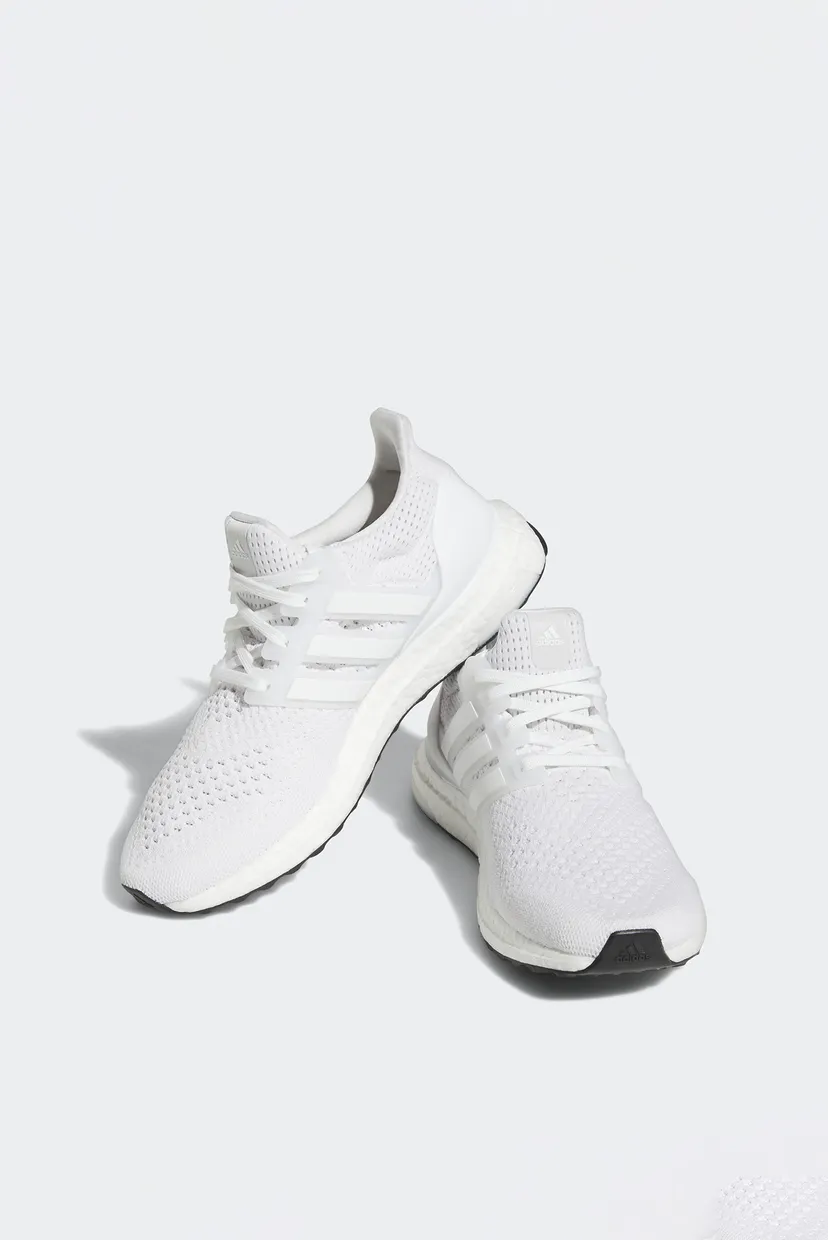 Женские белые кроссовки Ultraboost 1.0 4