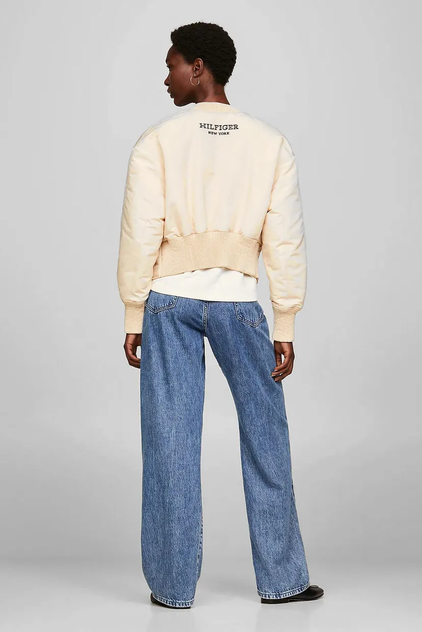 Женский бежевый бомбер CLEAN PADDED BOMBER 3