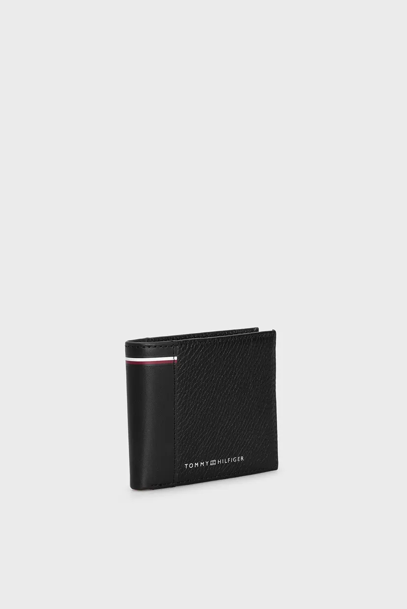Чоловічий чорний шкіряний гаманець TH TRANSIT MINI CC WALLET 3