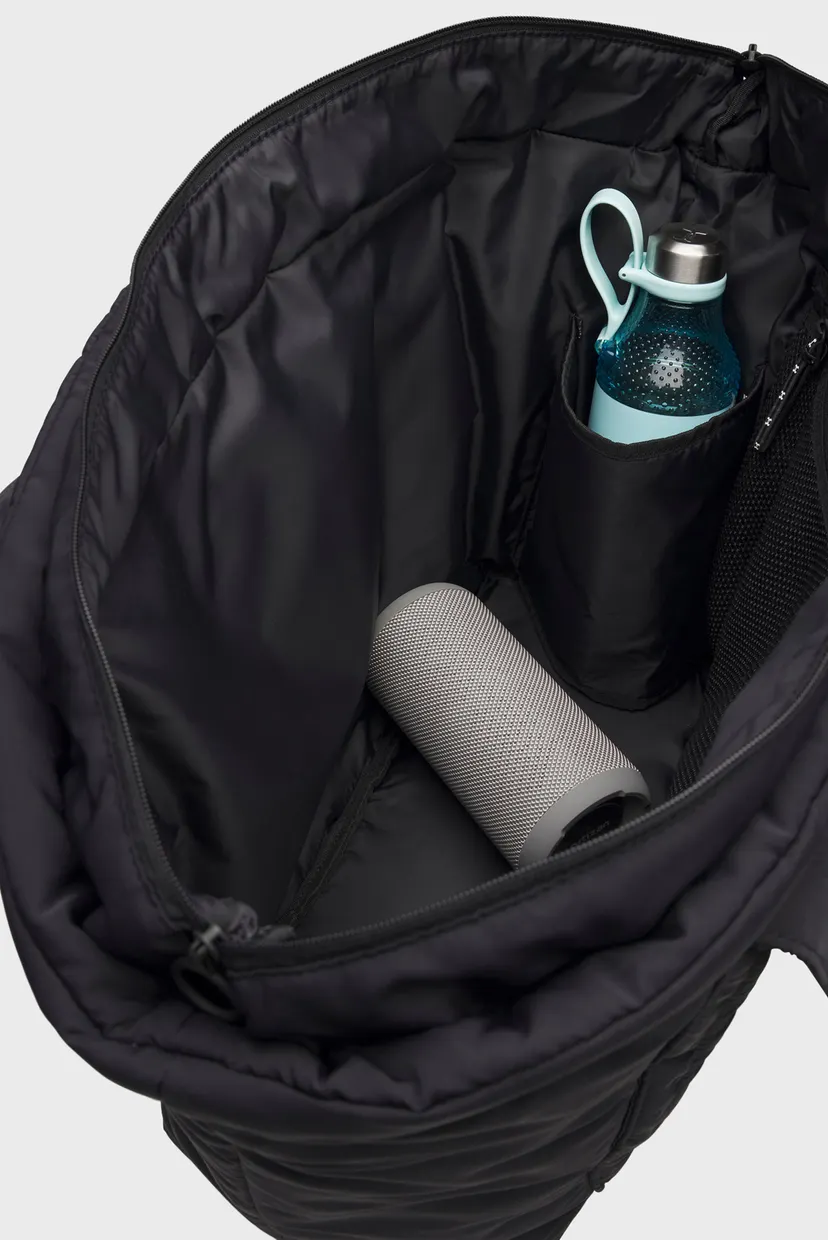 Жіноча чорна спортивна сумка UA Studio Soft Tote 4