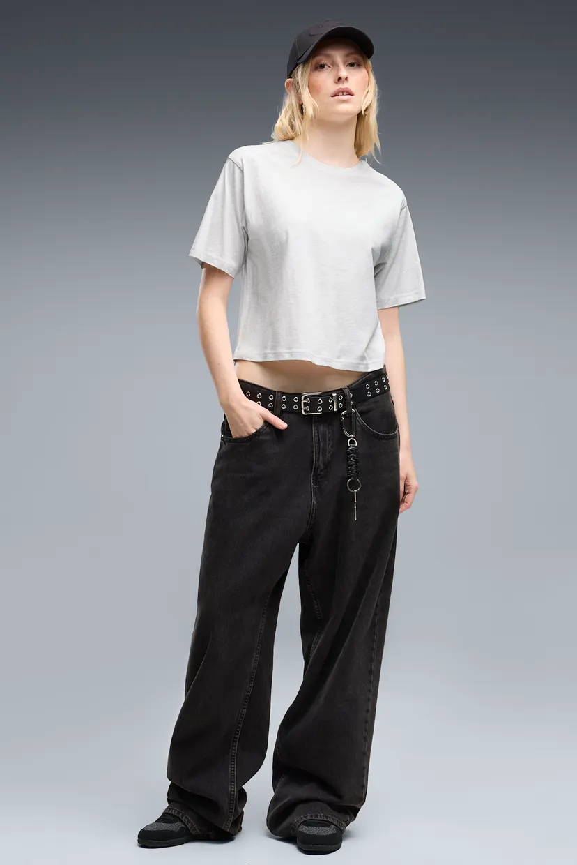 Женская светло-серая футболка PUMA Class Relaxed Graphic Tee Women 3