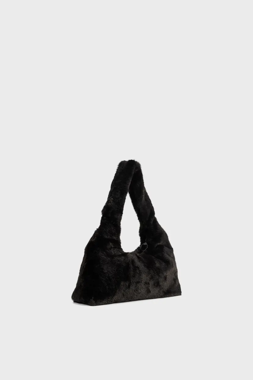 Женская черная сумка UP Prism 2L Bag 3