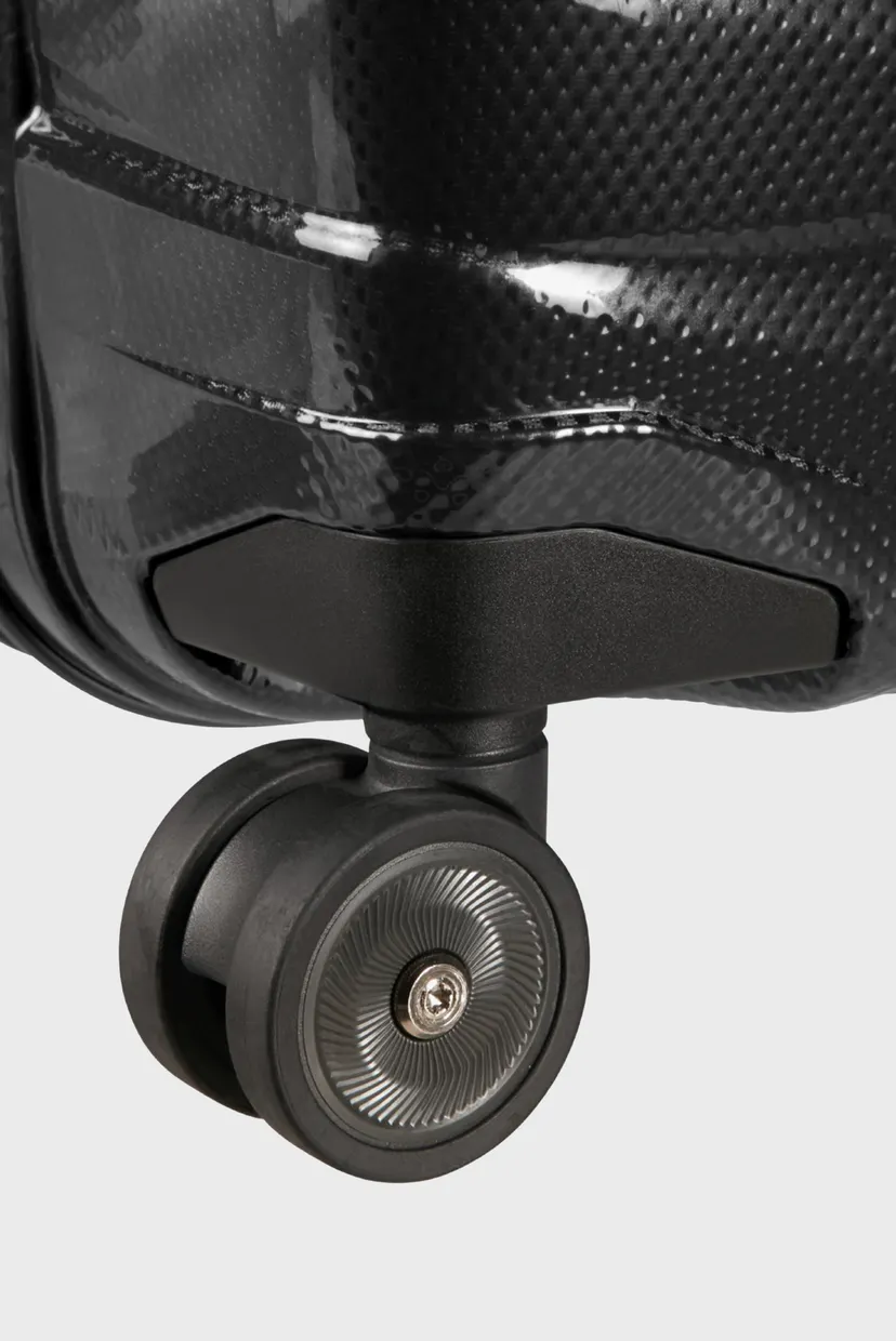 Черный чемодан 69 см PROXIS BLACK 5