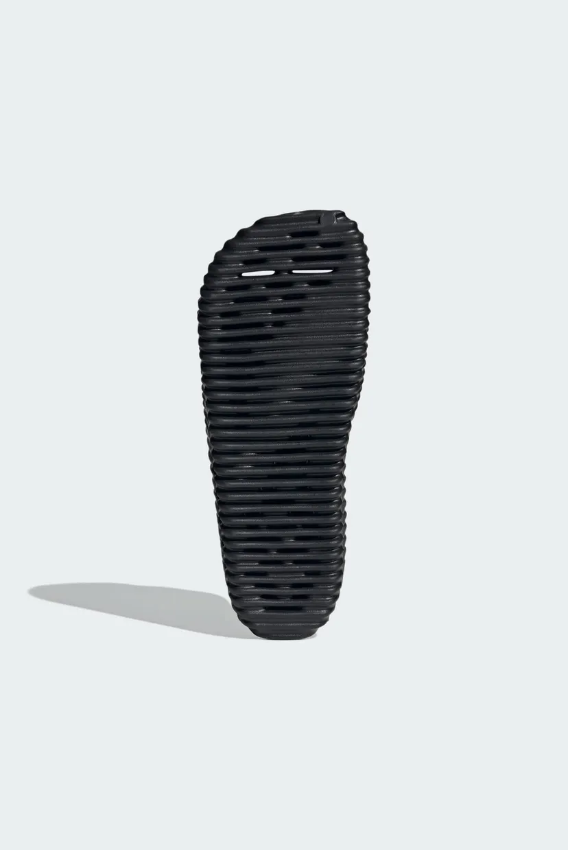 Черные слайдеры Adilette 25 3