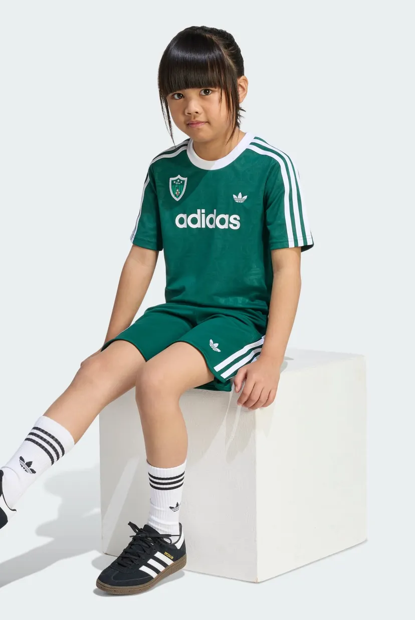 Детский зеленый комплект одежды (футболка, шорты) ADIDAS DISNEY SHORT JERSEY SET 2